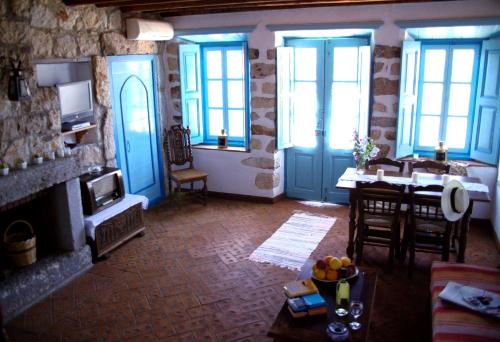 Eirini Luxury Hotel Villas - image 11
