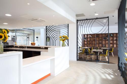 Lobby, Sunley Hotel in Northampton