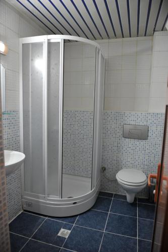 Saray Hotel - image 2