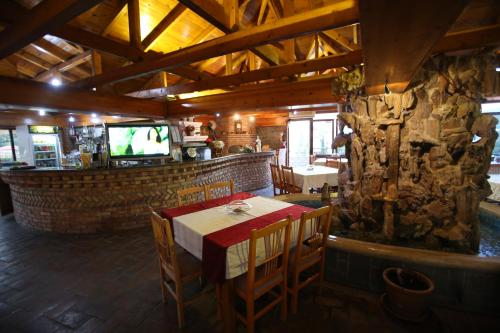 Restorāns, Hotel Pasarela in Berata