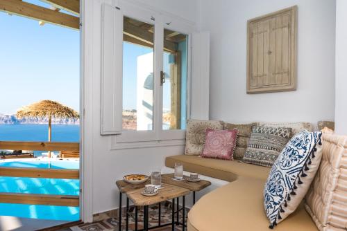 المنطقة المحيطة, Summer Lovers Villa in أكروتيري