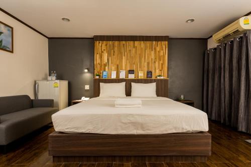 Phimai Paradise Hotel in Phimai