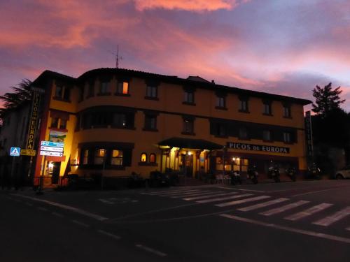Hosteria Picos De Europa