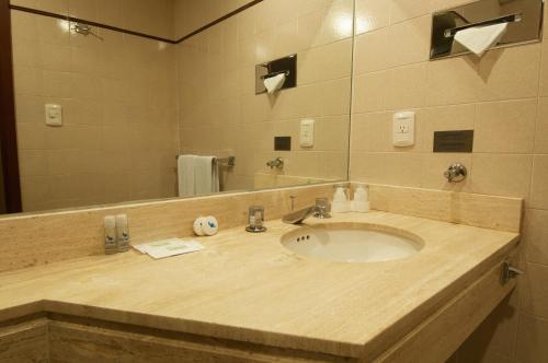 Hotel Marlowe in Mexico City - Room Deals, Photos & Reviews