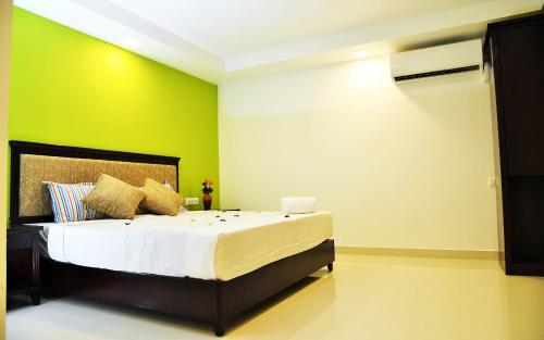 Temple Plaza Kochi in Manakunnam