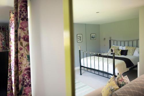 Goss Hall Bed & Breakfast - image 5
