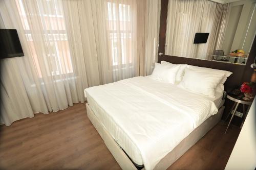 FERMAN PERA HOTEL - image 5