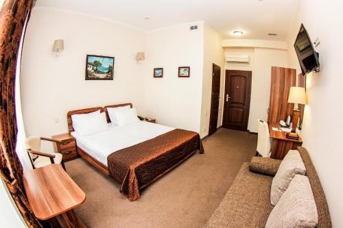 Hotel 52 - image 2