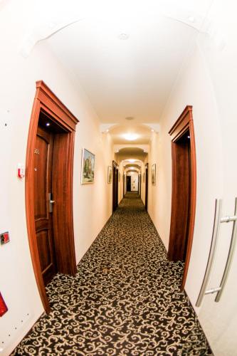 Hotel 52 - image 4