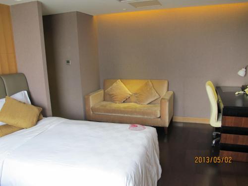 Beijing Changbaishan International Hotel Beijing Changbaishan International Hotel is conveniently located in the popular China National Convention Center & Olympic Village area. The property offers guests a range of services and amenities de