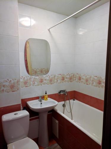 Dream Town Apartment - image 5