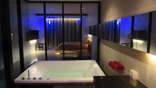 sirimantra hotel sirimantra hotel