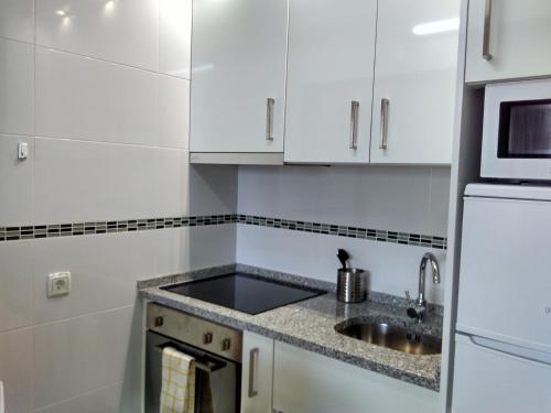  Xperience Algarve - village center, Unterkunft in Armação de Pêra