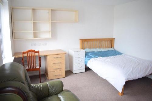 En-suite Room Stay Bangor, , North Wales