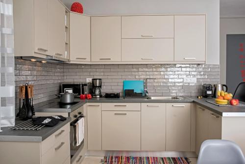 YEZ! DELUXE APARTMENT NEAR CORFU TOWN in Korfu-Stadt