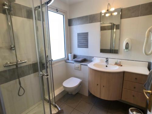 Twin Room with Side Sea View - First Floor