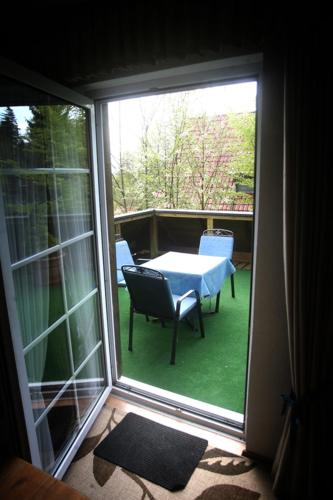 One-Bedroom Apartment with Balcony - Annex image 6