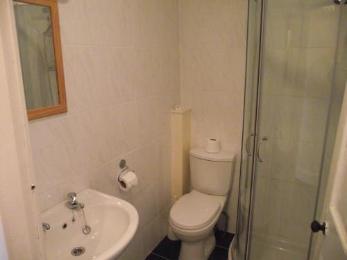 Poolewe Hotel - image 11