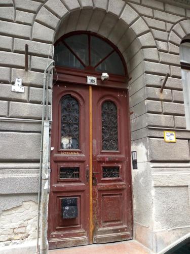 Budapest Központi Apartman - image 10