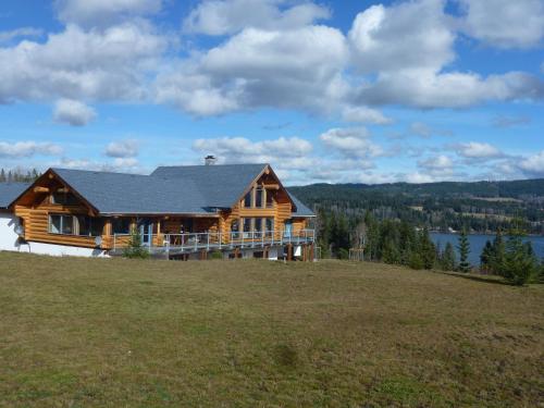 Accommodation in Cariboo Regional District