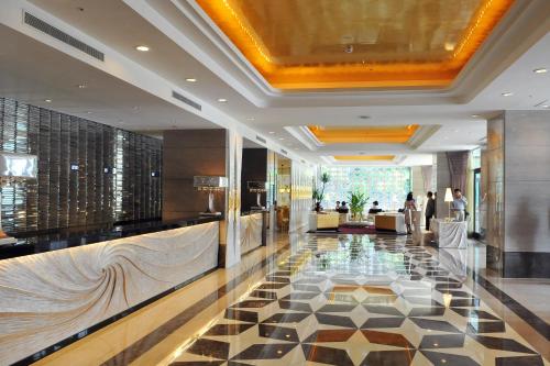 尊爵天際大飯店 (近台茂) Monarch Skyline International Hotel (close to Tai Mall)