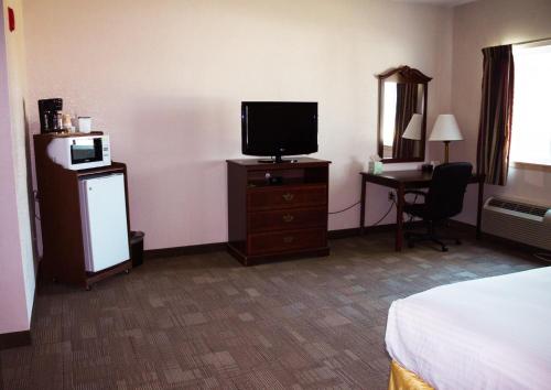 Americas Best Value Inn-Fredonia