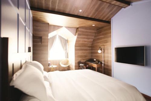 成都锦城云里酒店 (chengdu landing cloud hotel)