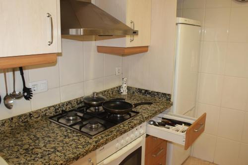 Two-Bedroom Apartment (5-6 Adults) image 10
