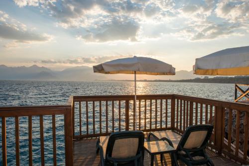 Ramada Plaza Antalya - Tap to explore photos