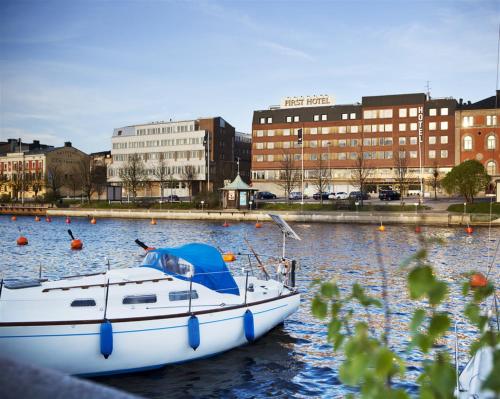 First Hotel Stadt - main image