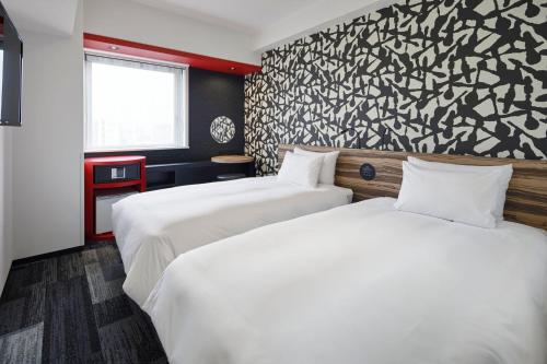 Superior Twin Room - Non-Smoking image 5