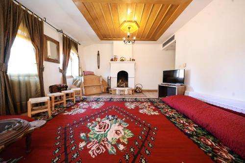 2 bedrooms, 3 beds