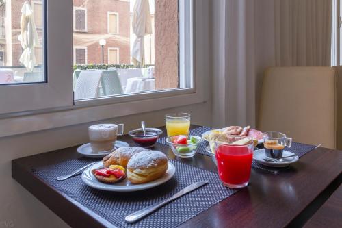 Suite Hotel Elite - image 3