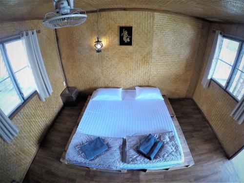 T & T Hostel Kanchanaburi