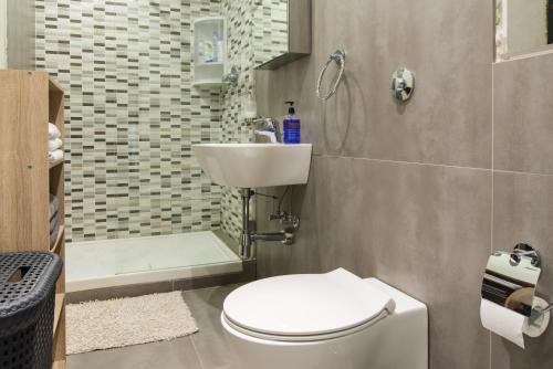 Two-Bedroom Apartment image 2