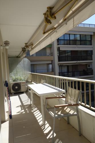 Apartment room in Branly by Welcome to Cannes