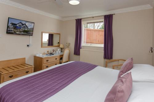 BEST WESTERN New Holmwood Hotel