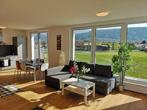  Deluxe City Airport Suite, Pension in Innsbruck