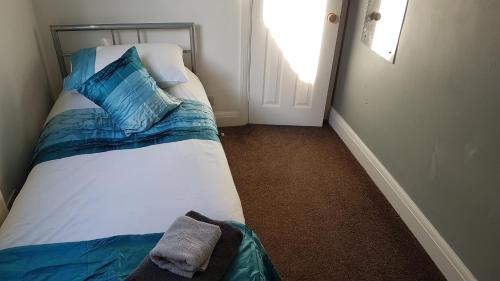 Private Rooms just 19 minutes from Central London in Northfleet