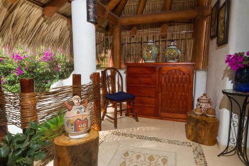 Villas Naomi – Zihuatanejo, KY