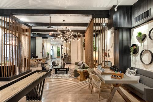 ห้องส่วนกลางสำหรับนั่งเล่น/ดูทีวี, ริเวอร์วอล์ค พลาซา โฮเทล (Riverwalk Plaza Hotel) near พิพิธภัณฑ์และห้องโถงบัคฮอร์น