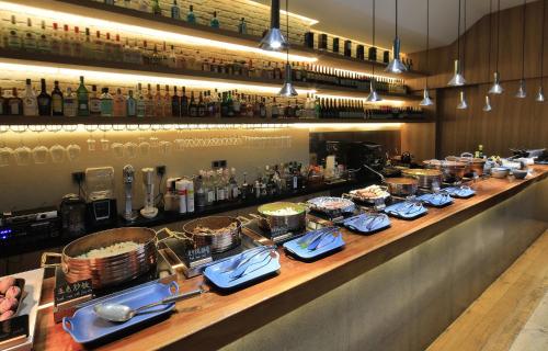 164874802 EBO Hotel Hangzhou Wulin - 5 mins drive to the West Lake