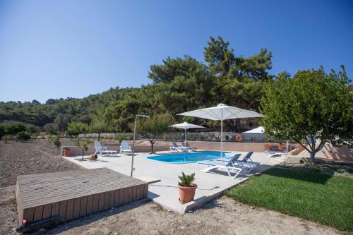  The Olive Grove Villa/PrivatePool in Theologos