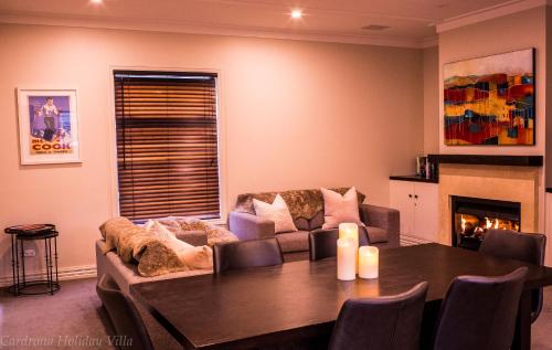 Cardrona Holiday Villa - Tap to explore photos