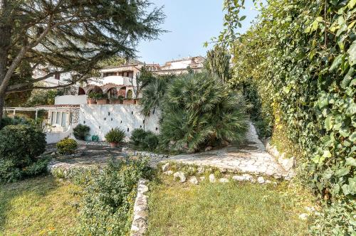  La Bouganville in San Felice Circeo