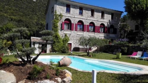 Domaine de Rochebelle chambre d'hôte Montoulieu