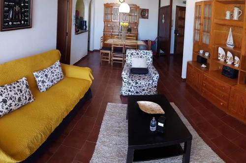  Apartment with a swimming-pool in Algarve in Armação de Pêra