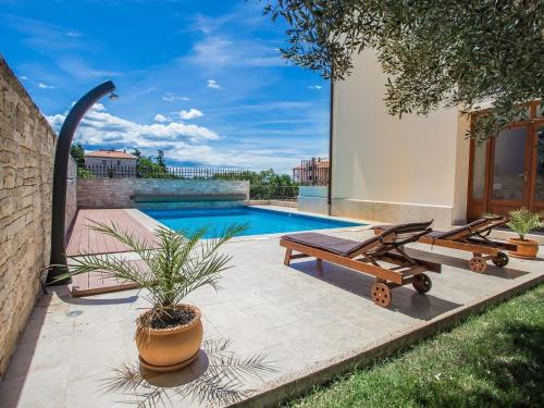  Rafael 1 in Novigrad