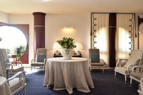 Hotel Anthony - image 14