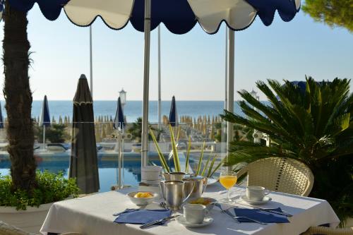 Hotel Anthony - image 7